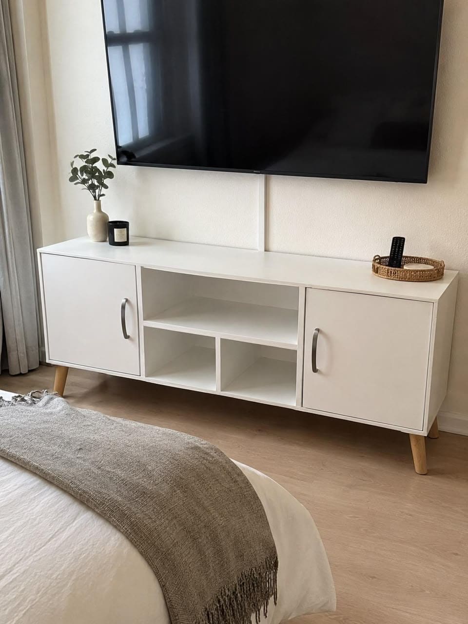 Mueble TV con puertas - referencia 2